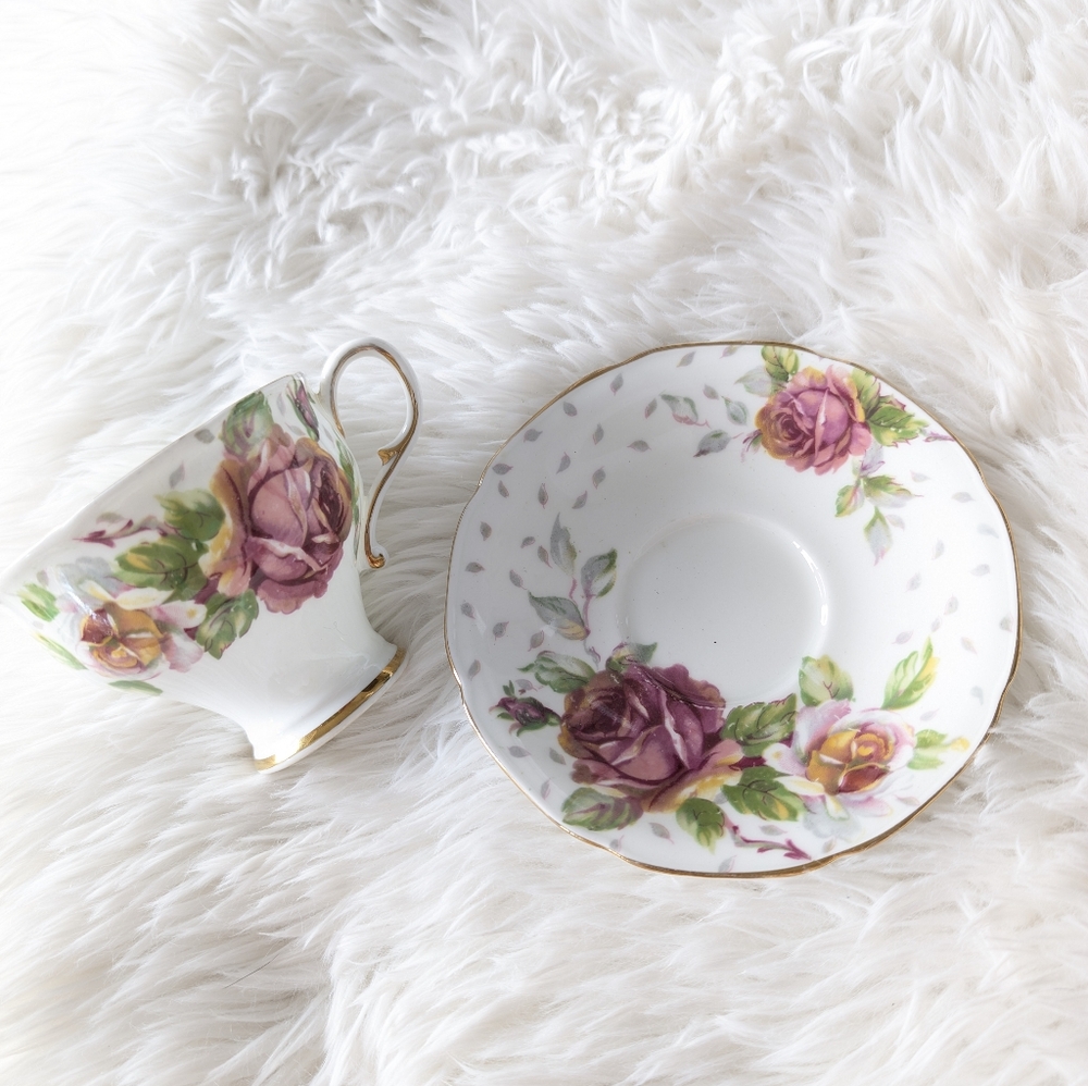 Paragon Golden Emblem Teacup and Saucer set